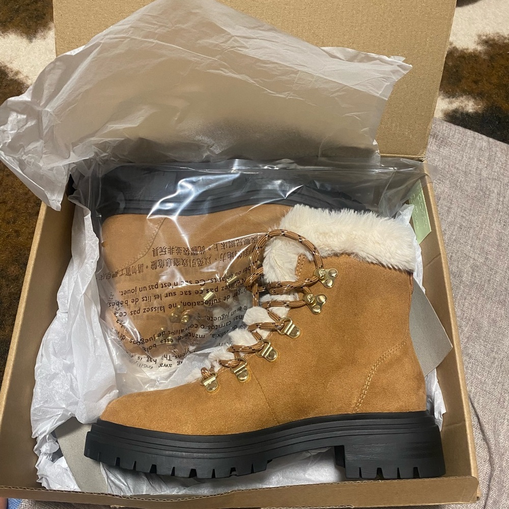 J.Crew Factory Winter boots. NWT!!!